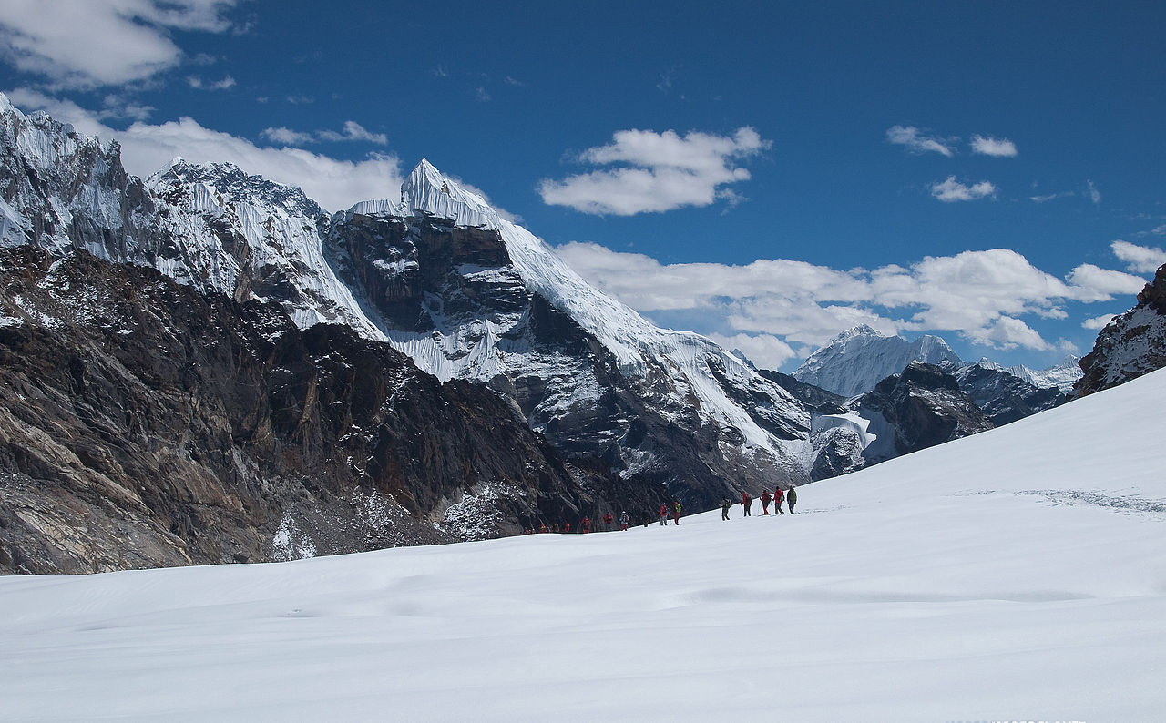 Chola Pass To Everest Base Camp Trek