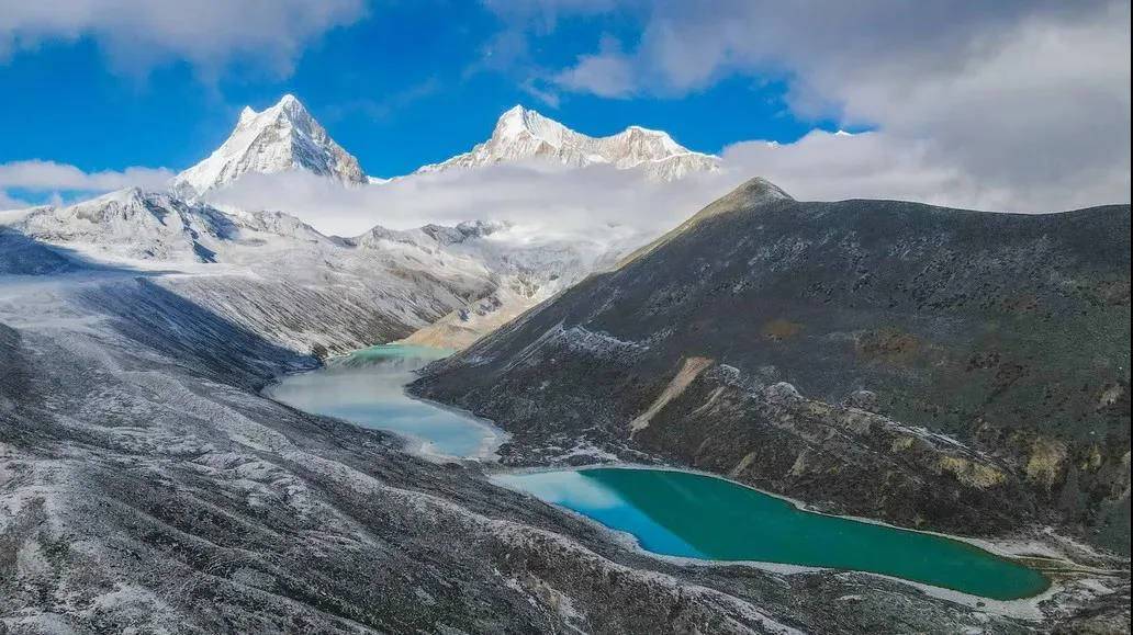 Lhamo Lhatso Oracle Lake Tour